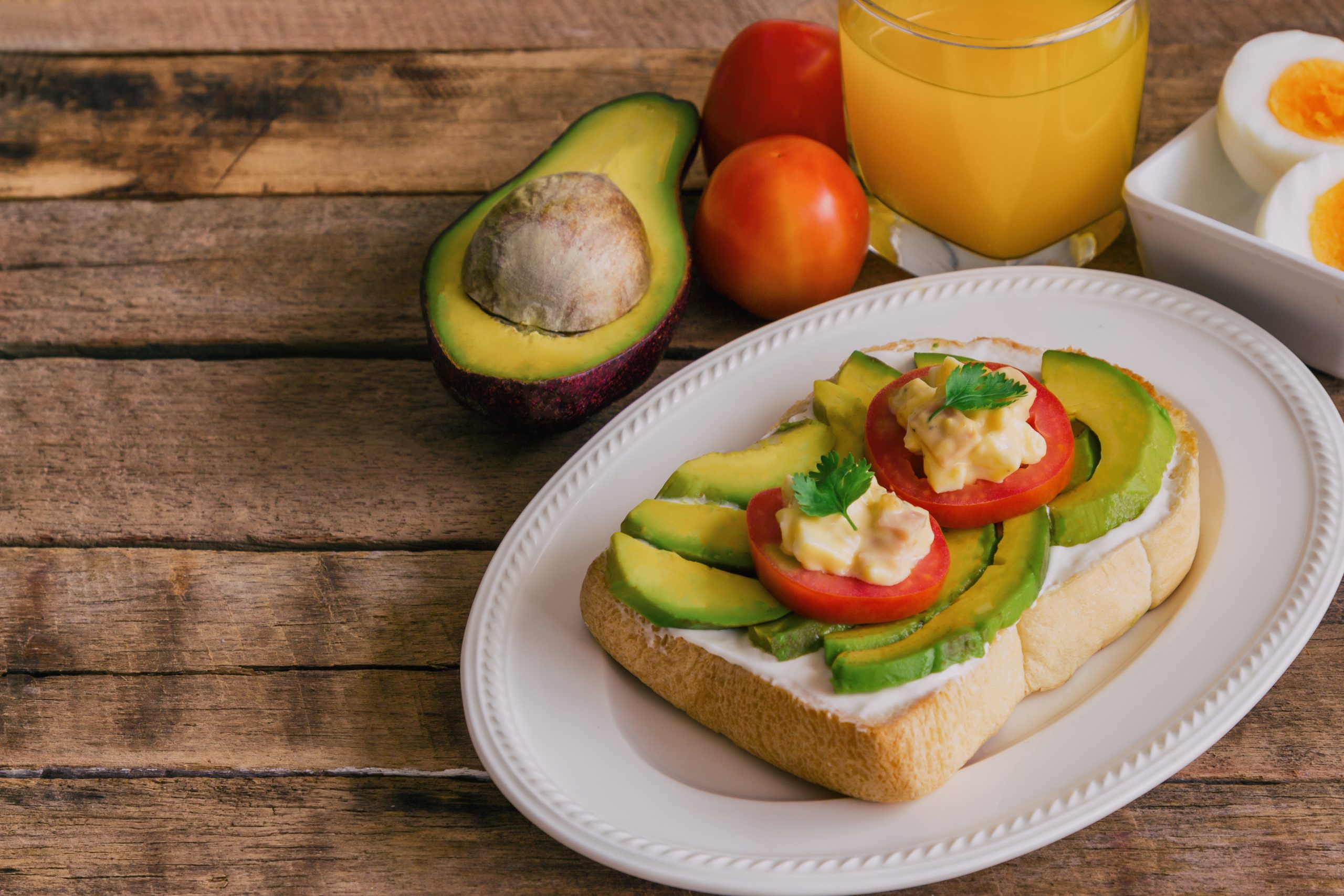 8 Habits That Are Sabotaging Your Weight Loss